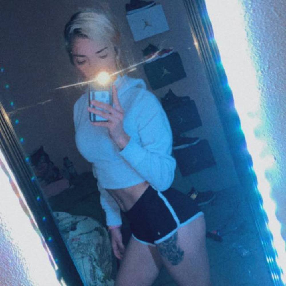 Meet your Posher, Elva